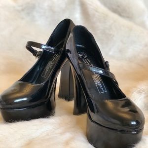 New. Black patent costume Mary Janes. 6